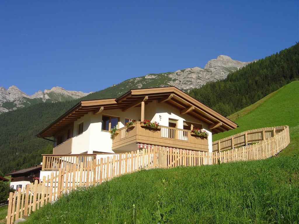 Haus Harbauer Apartment นอยชติฟ อิม ชตูไปทัล ภายนอก รูปภาพ